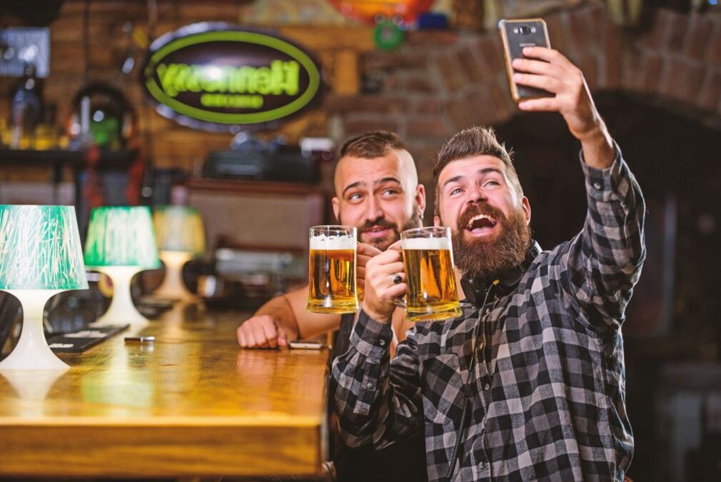 мъжете пият бира как да се откажат