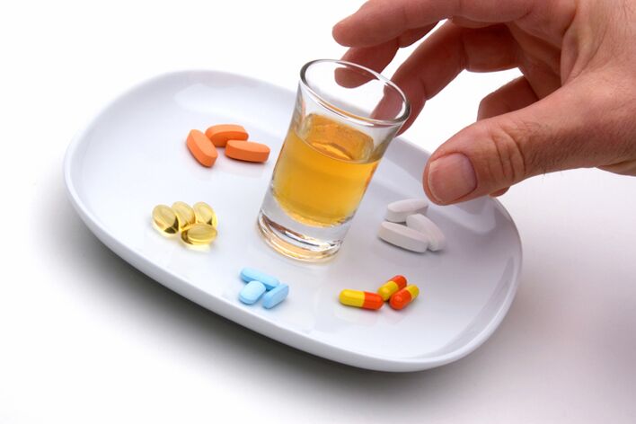 съвместимост с алкохол и антибиотици